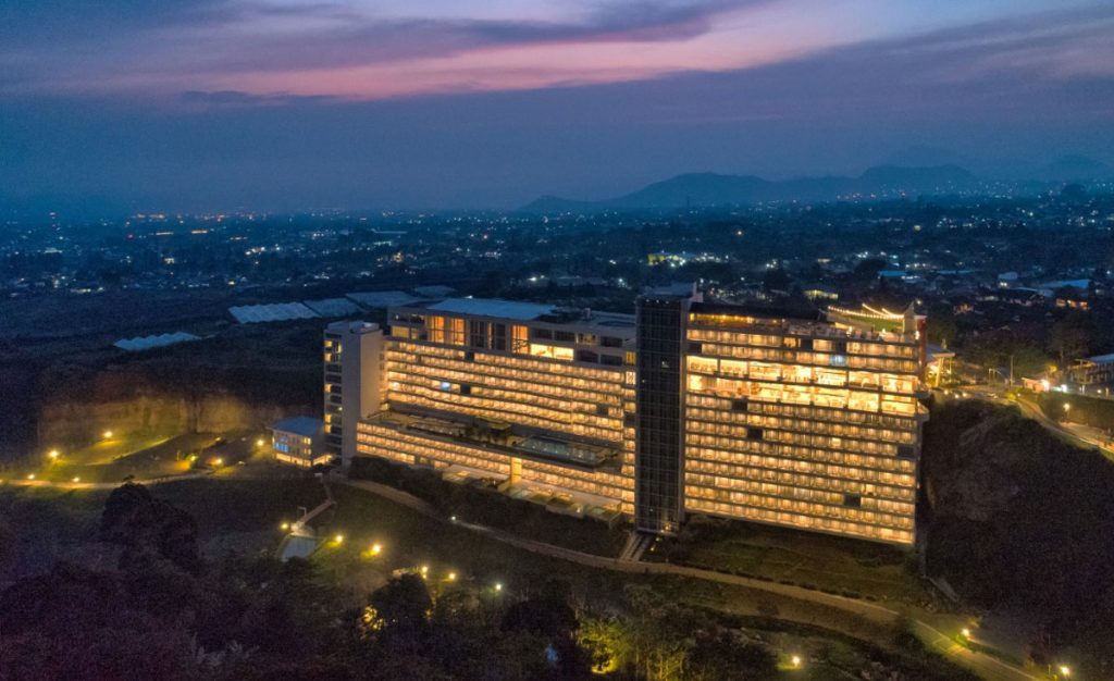 Le Eminence Hotel Puncak